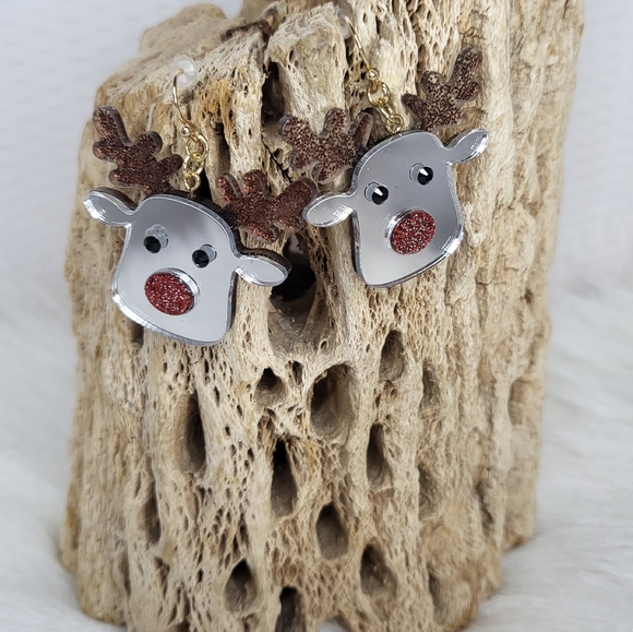 Reindeer Holiday Earrings - Picture 2 of 8